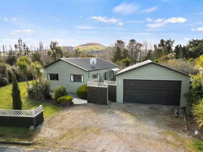 19 Kennard Crescent, Karitane
