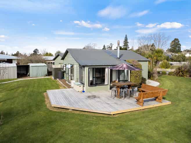 19 Kennard Crescent, Karitane