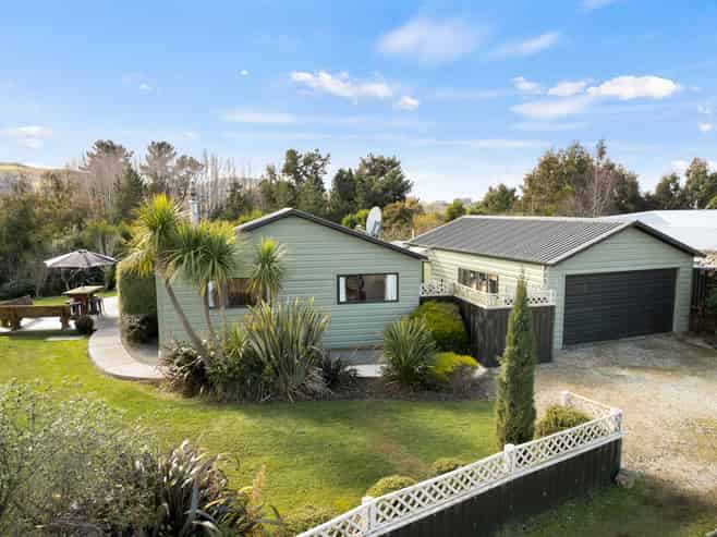 19 Kennard Crescent, Karitane