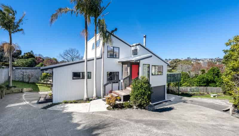 10 Oliver Twist Avenue, Mellons Bay