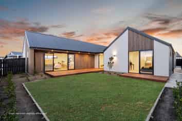 25 Guinevere Drive, Lincoln