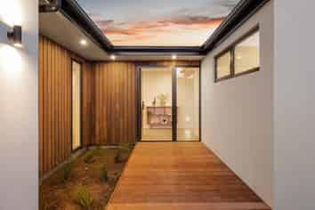 25 Guinevere Drive, Lincoln