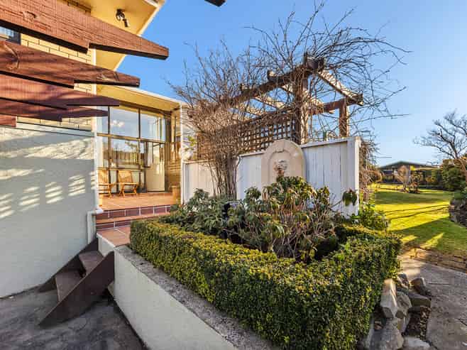 120 Major Hornbrook Road, Mount Pleasant