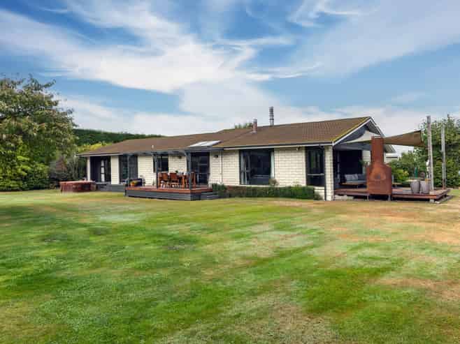134 Longbeach Road, Willowby