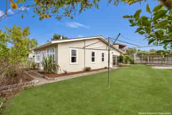 5 selwyn street, Pohara