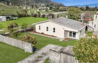 5 selwyn street, Pohara
