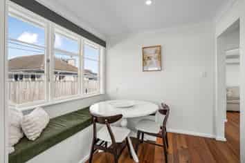 121 Thackeray Street, Trentham