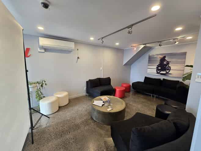 Versatile unit in Ponsonby