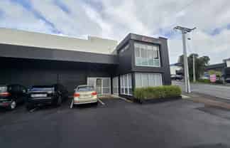 Versatile unit in Ponsonby