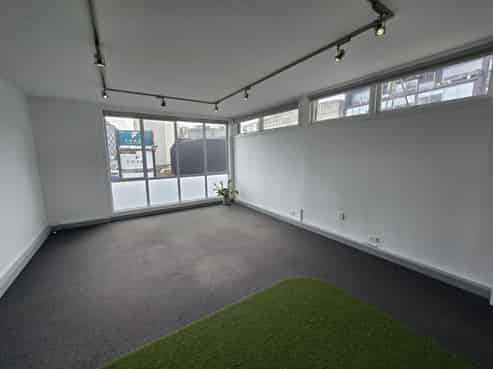 Versatile unit in Ponsonby