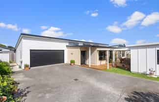 6 Kingi Te Ahoaho Place, Otaki