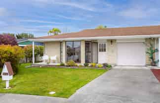 32 Lowes Place, Masterton
