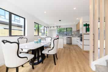 15D Koromiko Street, New Lynn