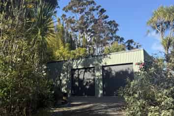 48 Paremoremo Road, Albany