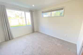 28 Vandeleur Avenue, Birkdale