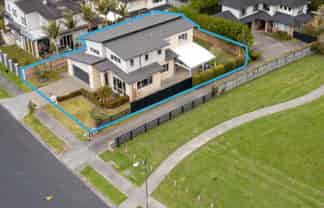 42 Laurel Oak Drive, Albany