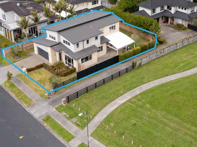 42 Laurel Oak Drive, Albany