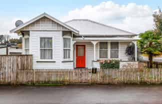 8 Huia Street, Taumarunui