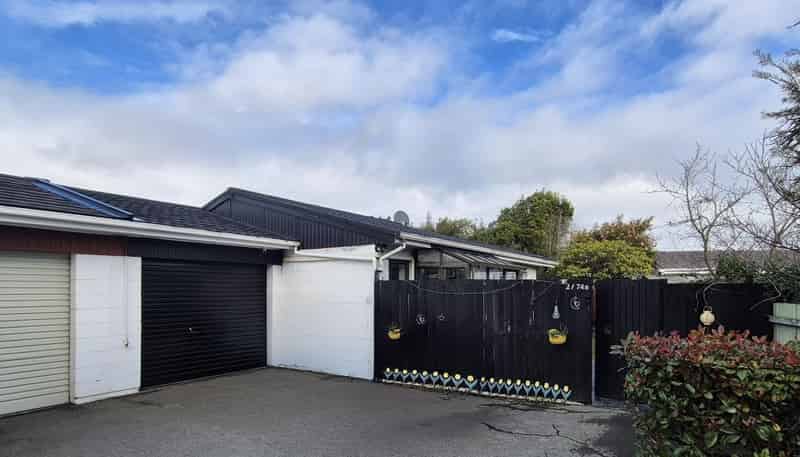 2/74A Randolph Street, Woolston