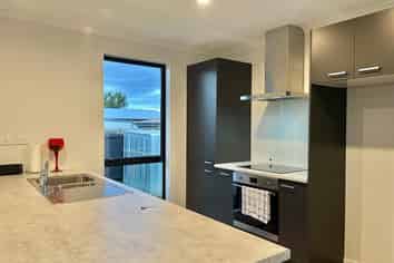 A/18 Coronet Place, Avondale