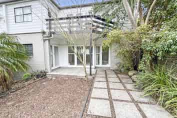 9/8 Pratt Street , Freemans Bay