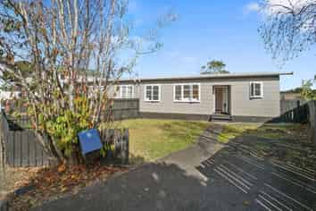696B Te Atatu Road, Te Atatu Peninsula