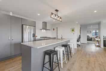 22 Minerva Crescent, Woodend