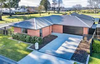 22 Minerva Crescent, Woodend