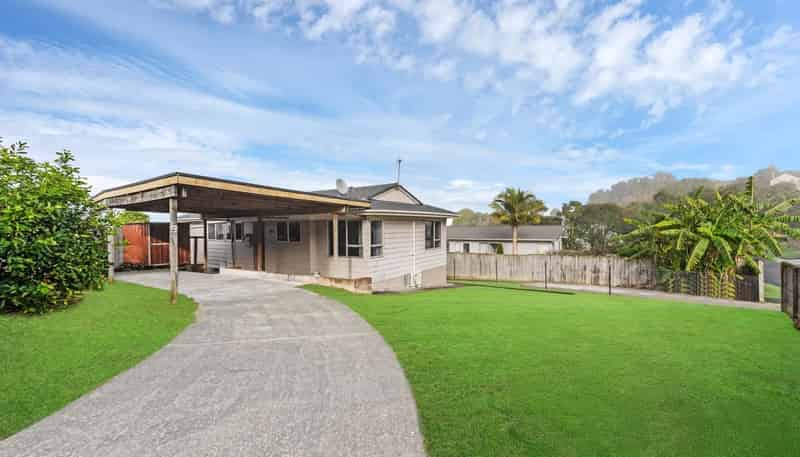 9 Glenbervie Crescent, Massey