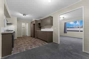 9 Glenbervie Crescent, Massey