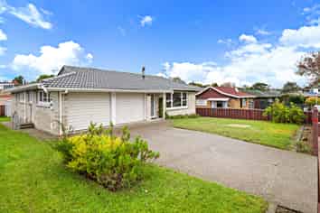 42 Ray Small Drive, Pahurehure