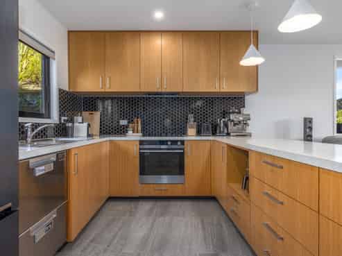 27 Holystone Road, Whitby