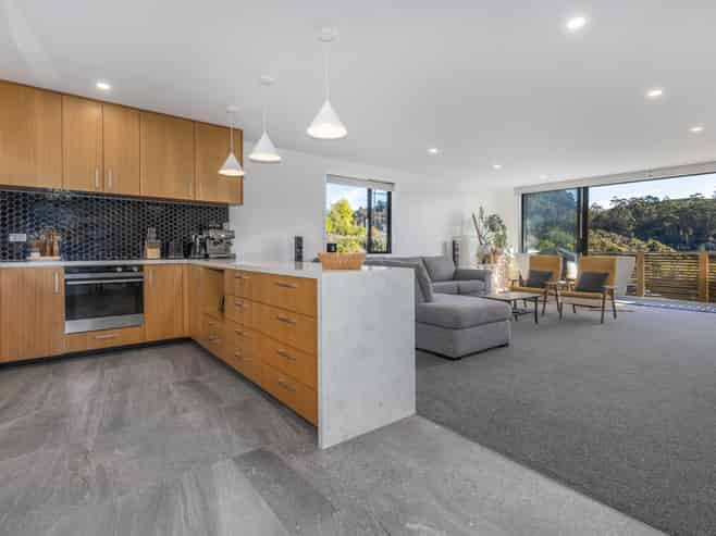 27 Holystone Road, Whitby