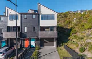 27 Holystone Road, Whitby