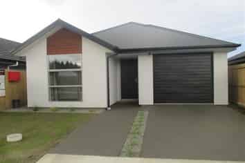 18 Minerva Crescent, Woodend
