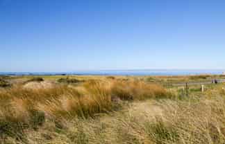8 Beach Road, Flat Point