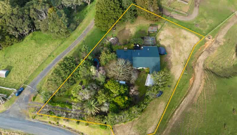 57 Thompson Tonga Road, Pukekawa