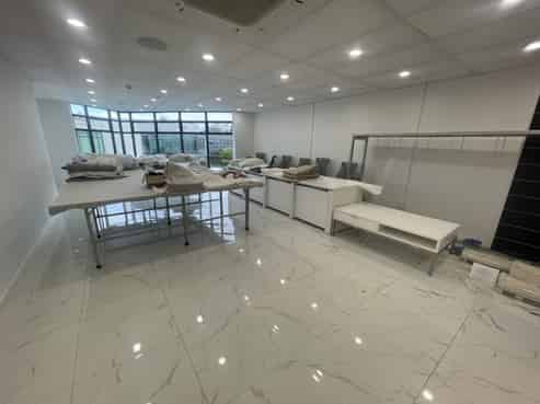 Industrial/retail opportunity in Albany