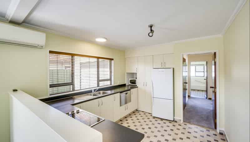 2/52 Avondale Road, Taradale