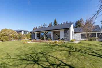 72 Oakgrove Drive, Rangiora