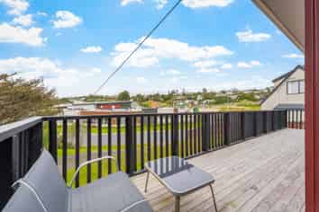 4 Beverley Road, Stanmore Bay