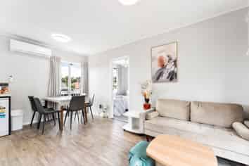 4 Beverley Road, Stanmore Bay