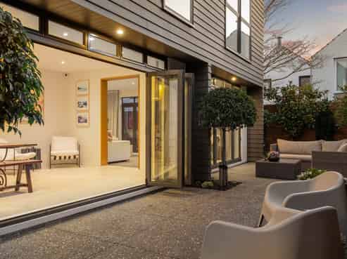 9 Rugby Street, Merivale