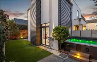9 Rugby Street, Merivale