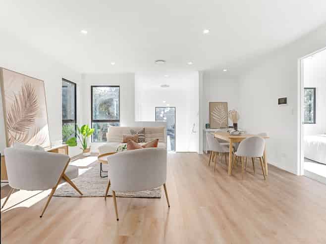 2/1082 River Road, Queenwood