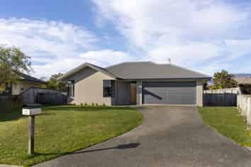 45 Otia Drive, Richmond