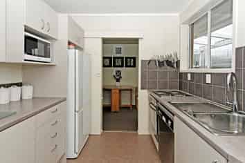 1/17 Woodward Rd, Mount Albert