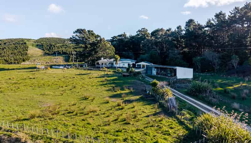 803 Range Road, Pongaroa