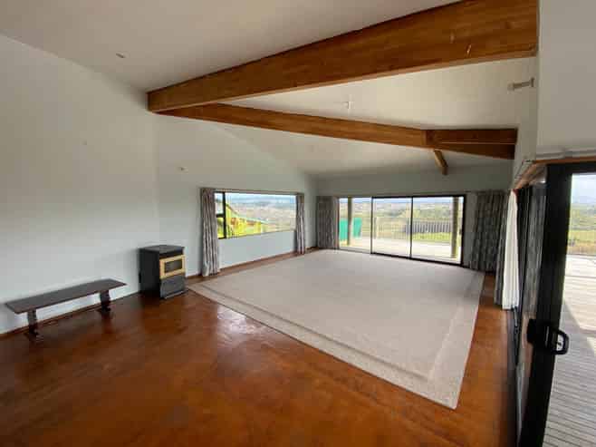 5 Aquavue Way, Bellevue