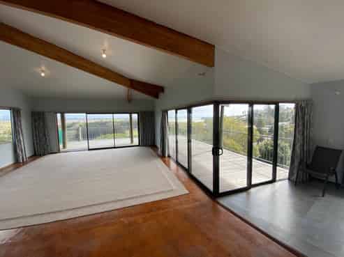 5 Aquavue Way, Bellevue
